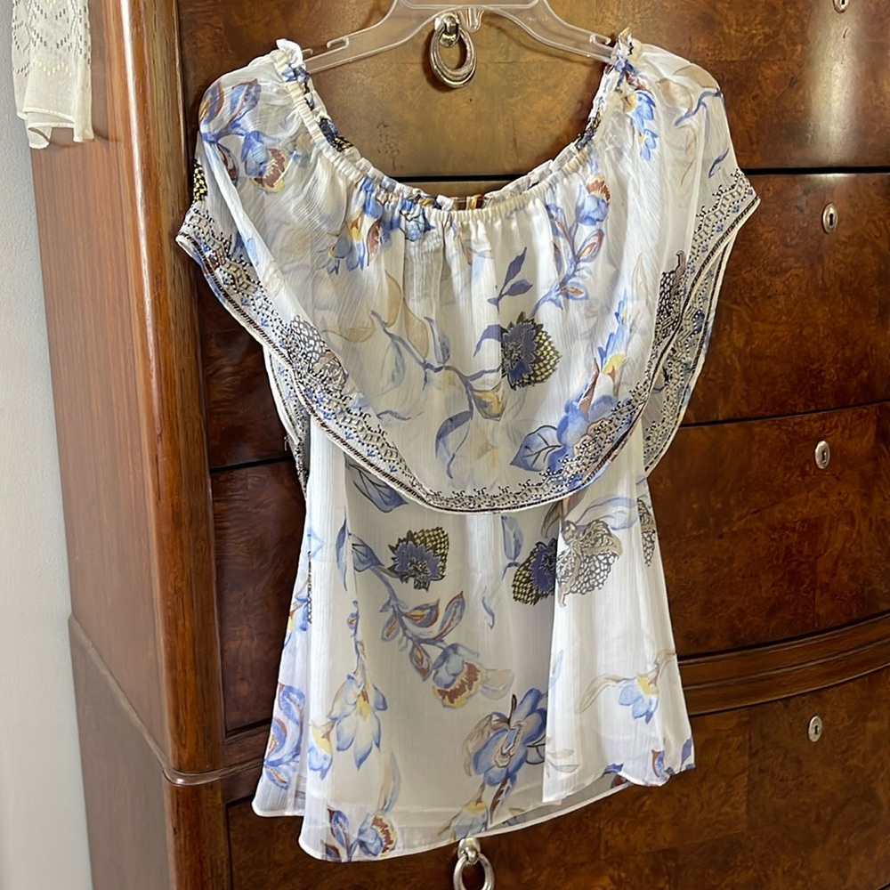 White House Black Market top